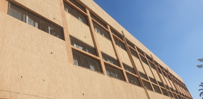 Hafter okullara da saldırıyor